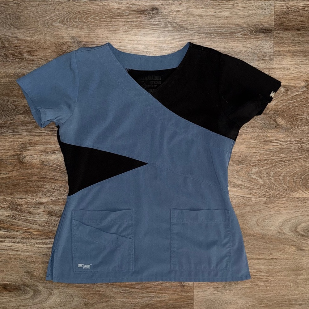 Grey’s Anatomy scrub top